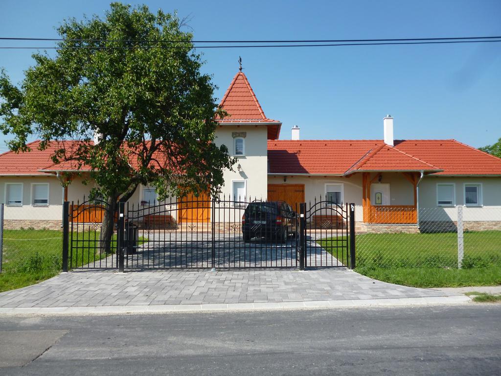 דירות Nagybajcsi Koertefa Vendeghaz מראה חיצוני תמונה